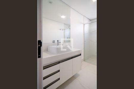 Apartamento para alugar com 375m², 4 quartos e 3 vagasBanheiro Quarto 2 Suíte