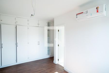 Apartamento para alugar com 375m², 4 quartos e 3 vagasCloset Quarto 3 Suíte