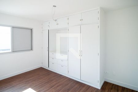 Apartamento para alugar com 375m², 4 quartos e 3 vagasCloset Quarto 3 Suíte