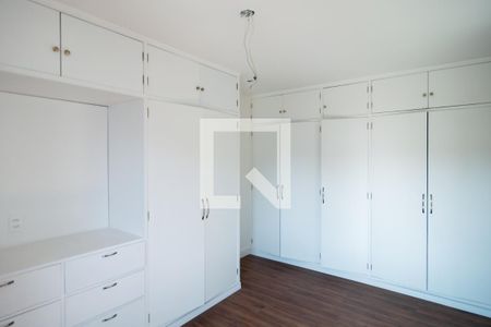 Apartamento para alugar com 375m², 4 quartos e 3 vagasCloset Quarto 3 Suíte
