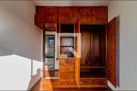 Quarto 1 - Armários de apartamento para alugar com 2 quartos, 70m² em Campinas de Brotas, Salvador