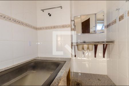 Apartamento para alugar com 70m², 2 quartos e 1 vaga Apartamento para alugar com 70m², 2 quartos e 1 vagaBanheiro Corredor