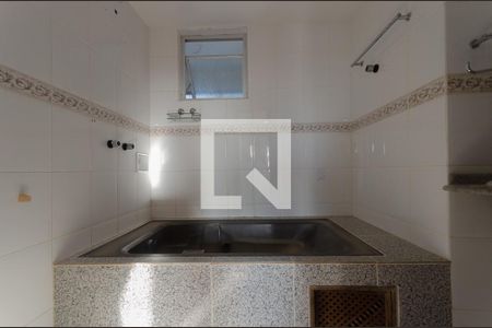 Apartamento para alugar com 70m², 2 quartos e 1 vaga Apartamento para alugar com 70m², 2 quartos e 1 vagaBanheiro Corredor