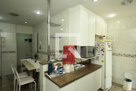 Apartamento à venda com 421m², 4 quartos e 3 vagasCozinha