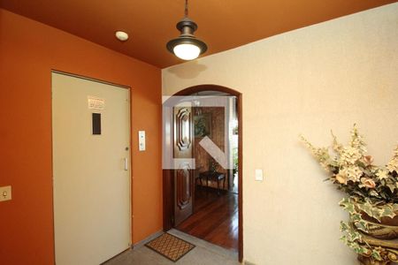 Apartamento à venda com 421m², 4 quartos e 3 vagasEntrada Privativa