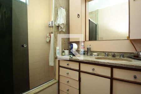 Apartamento à venda com 421m², 4 quartos e 3 vagasBanheiro da Suíte