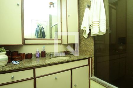 Apartamento à venda com 421m², 4 quartos e 3 vagasBanheiro 3