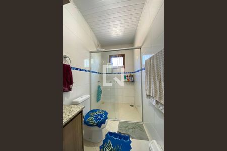 Casa à venda com 130m², 4 quartos e 2 vagasBanheiro