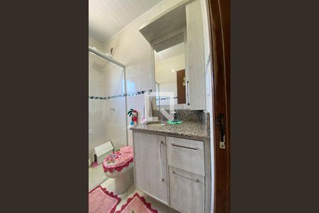 Casa à venda com 130m², 4 quartos e 2 vagasBanheiro 2