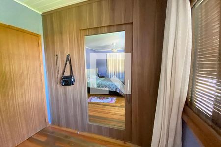Closet do quarto 1 de casa à venda com 4 quartos, 130m² em Ouro Branco, Novo Hamburgo