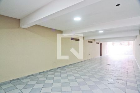 Casa à venda com 300m², 4 quartos e 6 vagas Casa à venda com 300m², 4 quartos e 6 vagasGaragem
