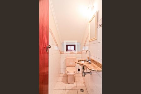 Lavabo de casa à venda com 4 quartos, 300m² em Piqueri, São Paulo