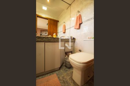 Casa de condomínio à venda com 174m², 4 quartos e 3 vagasBanheiro da Suíte