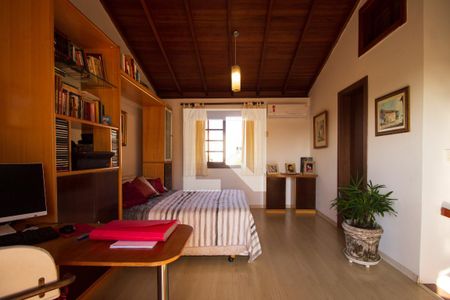 Casa de condomínio à venda com 174m², 4 quartos e 3 vagasTerraço