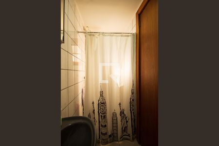 Casa de condomínio à venda com 174m², 4 quartos e 3 vagasBanheiro