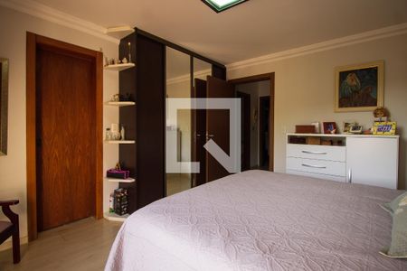 Casa de condomínio à venda com 174m², 4 quartos e 3 vagas Suite