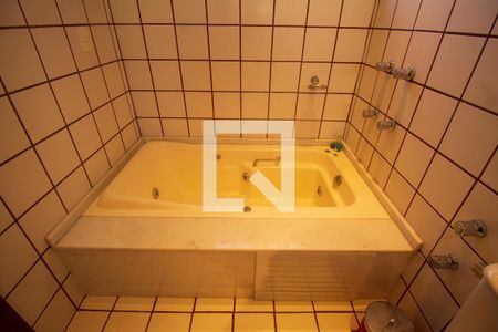 Casa de condomínio à venda com 174m², 4 quartos e 3 vagasBanheiro