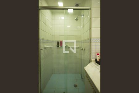 Casa de condomínio à venda com 174m², 4 quartos e 3 vagasBanheiro