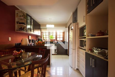 Casa de condomínio à venda com 174m², 4 quartos e 3 vagasCozinha