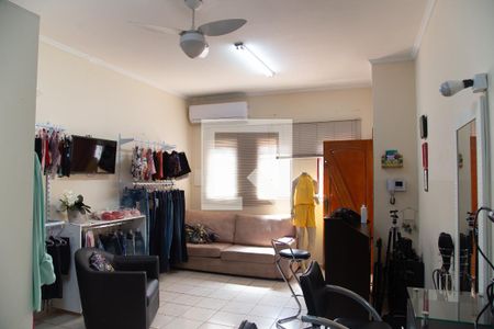 Sala de casa para alugar com 5 quartos, 110m² em Nova Ribeirânia, Ribeirão Preto