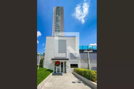 Apartamento para alugar com 83m², 2 quartos e 2 vagasFachada