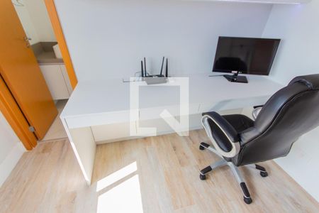 Apartamento para alugar com 83m², 2 quartos e 2 vagasEscrivaninha