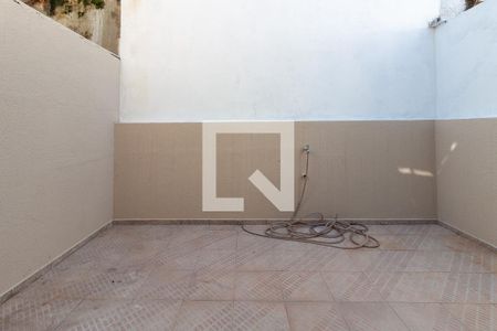 Casa para alugar com 105m², 3 quartos e 2 vagas Casa para alugar com 105m², 3 quartos e 2 vagasQuintal