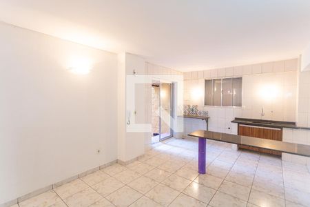 Apartamento para alugar com 90m², 2 quartos e sem vaga Apartamento para alugar com 90m², 2 quartos e sem vagaCopa