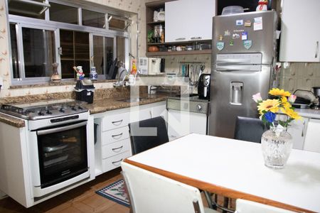 Casa para alugar com 160m², 3 quartos e 3 vagasCozinha