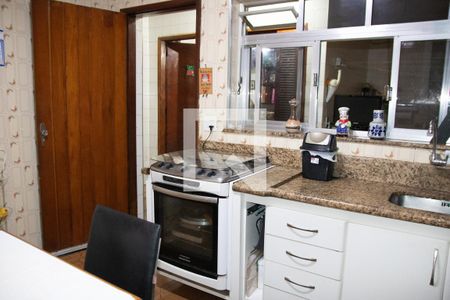 Casa para alugar com 160m², 3 quartos e 3 vagasCozinha