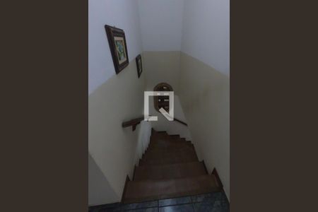 Casa à venda com 198m², 2 quartos e 2 vagasCorredor