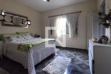 Casa à venda com 198m², 2 quartos e 2 vagasSuíte 