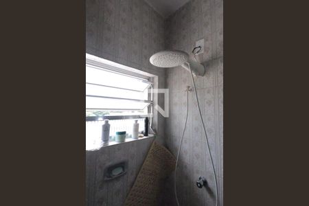 Casa à venda com 198m², 2 quartos e 2 vagasBanheiro