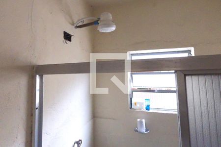 Casa à venda com 198m², 2 quartos e 2 vagasBanheiro de Serviço