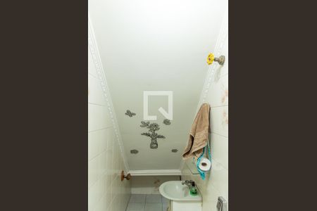 Casa à venda com 167m², 4 quartos e 2 vagasLavabo