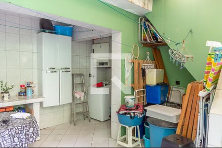 Casa à venda com 167m², 4 quartos e 2 vagasÁrea de Serviço