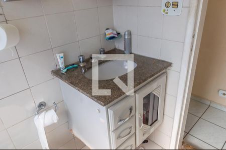 Casa à venda com 167m², 4 quartos e 2 vagasBanheiro 