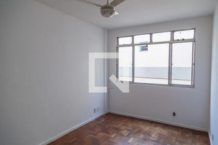 Sala de apartamento para alugar com 2 quartos, 60m² em Mangueira, São Gonçalo
