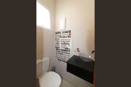 Lavabo de casa de condomínio para alugar com 2 quartos, 68m² em Parada Inglesa, São Paulo