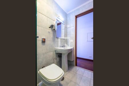 Apartamento à venda com 107m², 2 quartos e 1 vaga Apartamento à venda com 107m², 2 quartos e 1 vagaBanheiro Social