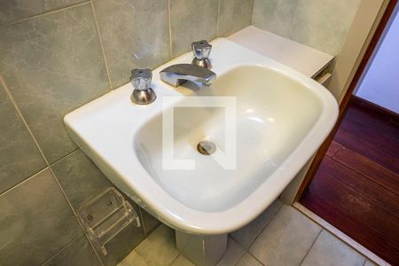 Apartamento à venda com 107m², 2 quartos e 1 vaga Apartamento à venda com 107m², 2 quartos e 1 vagaBanheiro Social