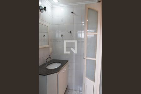 Apartamento para alugar com 65m², 2 quartos e sem vagaBanheiro da suíte