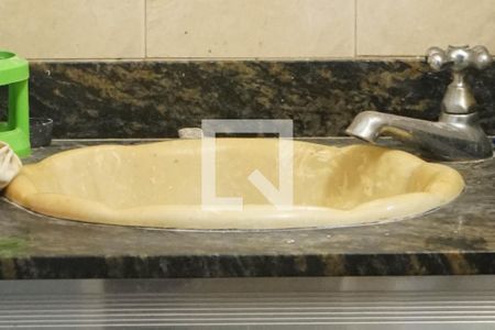 Casa à venda com 188m², 5 quartos e 2 vagasDetalhe