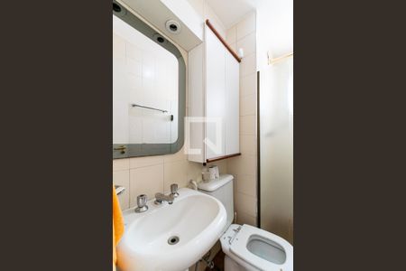 Apartamento à venda com 110m², 3 quartos e 2 vagasBanheiro social