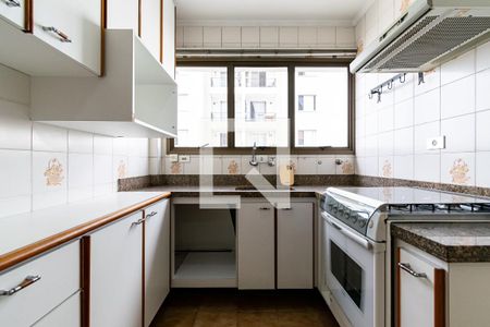 Apartamento à venda com 110m², 3 quartos e 2 vagasCozinha