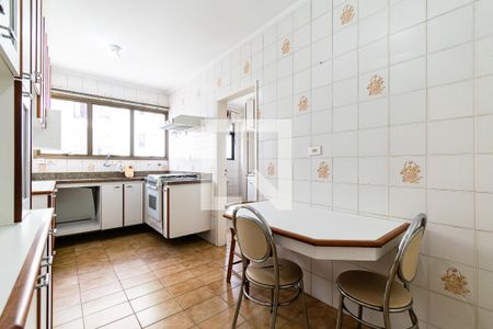 Apartamento à venda com 110m², 3 quartos e 2 vagasCozinha