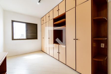 Apartamento à venda com 110m², 3 quartos e 2 vagasQuarto 2