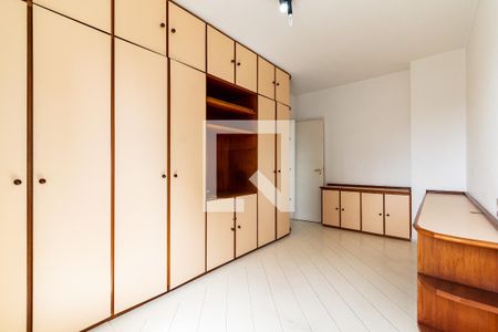 Apartamento à venda com 110m², 3 quartos e 2 vagasQuarto 2