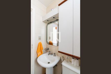 Apartamento à venda com 110m², 3 quartos e 2 vagasBanheiro social