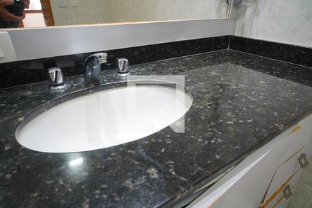 Apartamento à venda com 104m², 2 quartos e 1 vagaBanheiro 